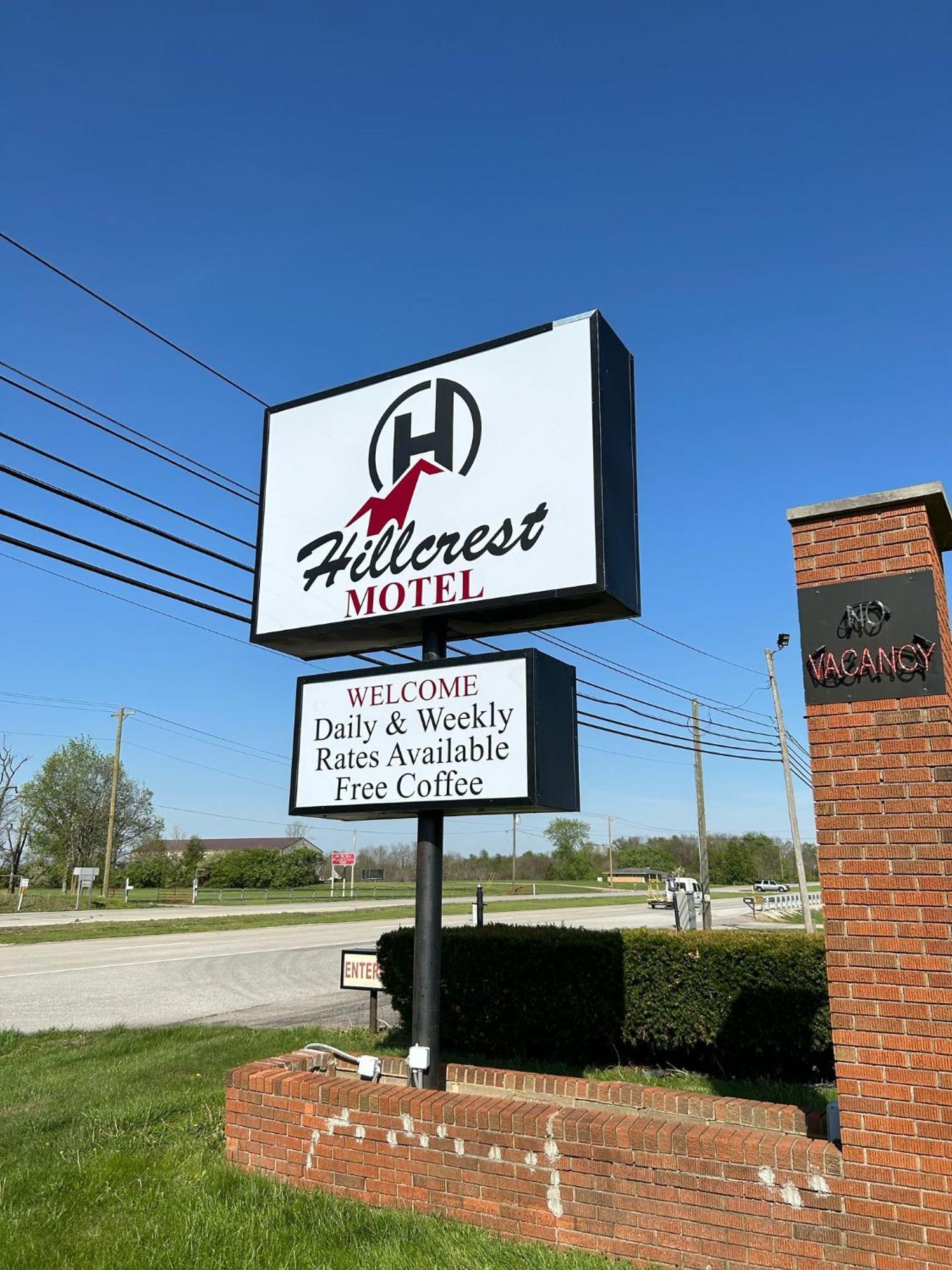 Hillcrest Motel By Oyo Aurora Near Lawrenceburg Bagian luar foto